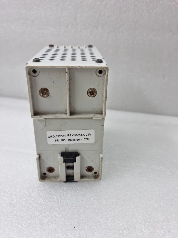 SELEC RP-3M-2.5A-24V POWER SUPPLY 60W 100-270VAC 50/60HZ OUTPUT 24VDC